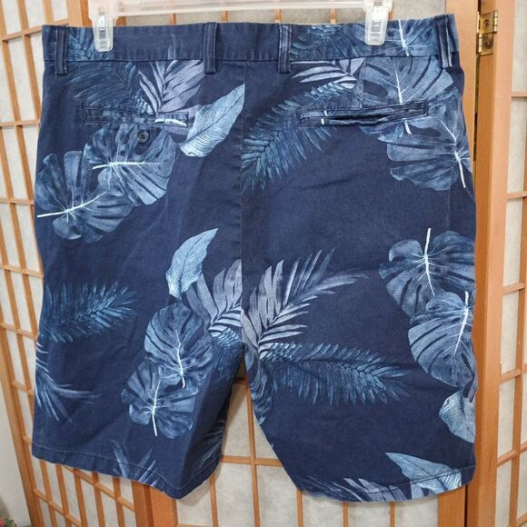 Old Navy Men’s Blue Palm Print Shorts 38 Built-In Flex Ultimate Slim Casual Summ - Picture 3 of 12